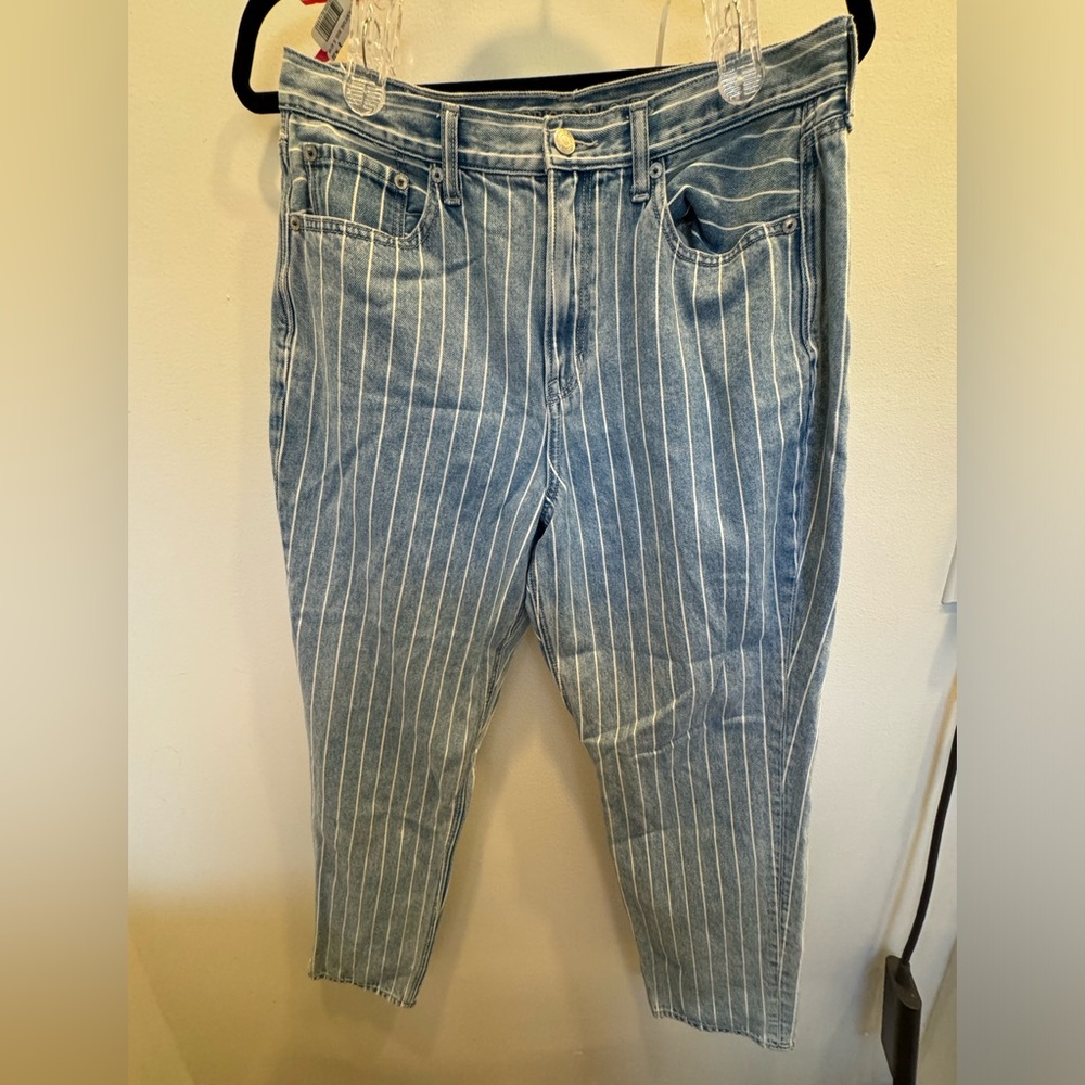 Pinstripe mom Jean AE